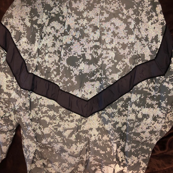 Vintage Army Reflective Windbreaker - Picture 6 of 8
